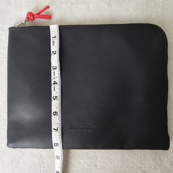 Salvatore Ferragamo Black Vegan Leather Pouch Red Trim Toiletry Travel Case - Picture 8 of 9